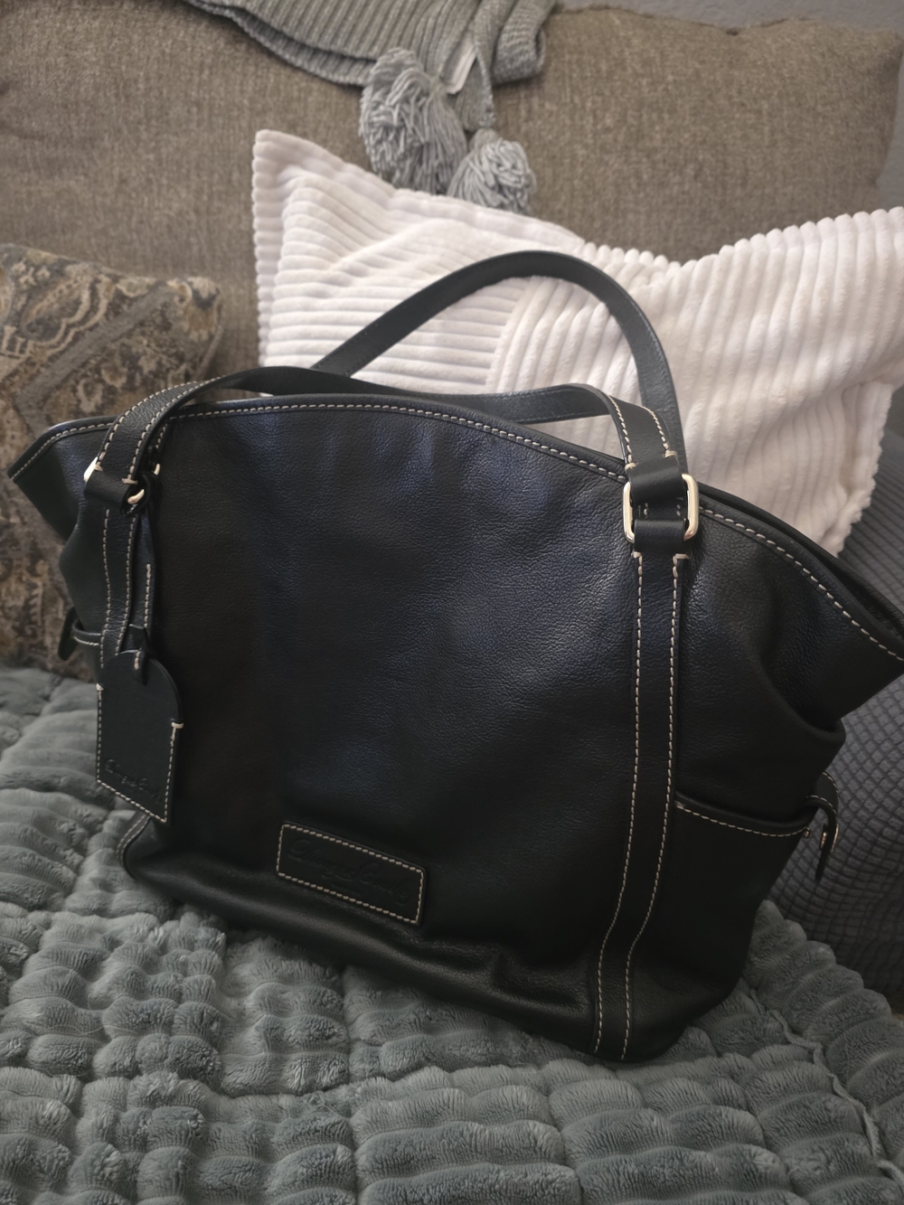 Dooney & Bourke Black Leather Tote Handbag with Contrast Stitching